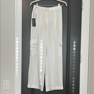 NWT Aritiza Babaton Outgoing Satin Cargo Pant - size four